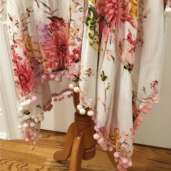 FUN Z&L SUMMERY PONCHO TOP W/ CUTE FRINGE SZ S/M - Picture 5 of 16